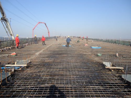 橋梁底座支座安裝遷移